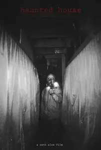 Дом с привидениями (фильм 2019)